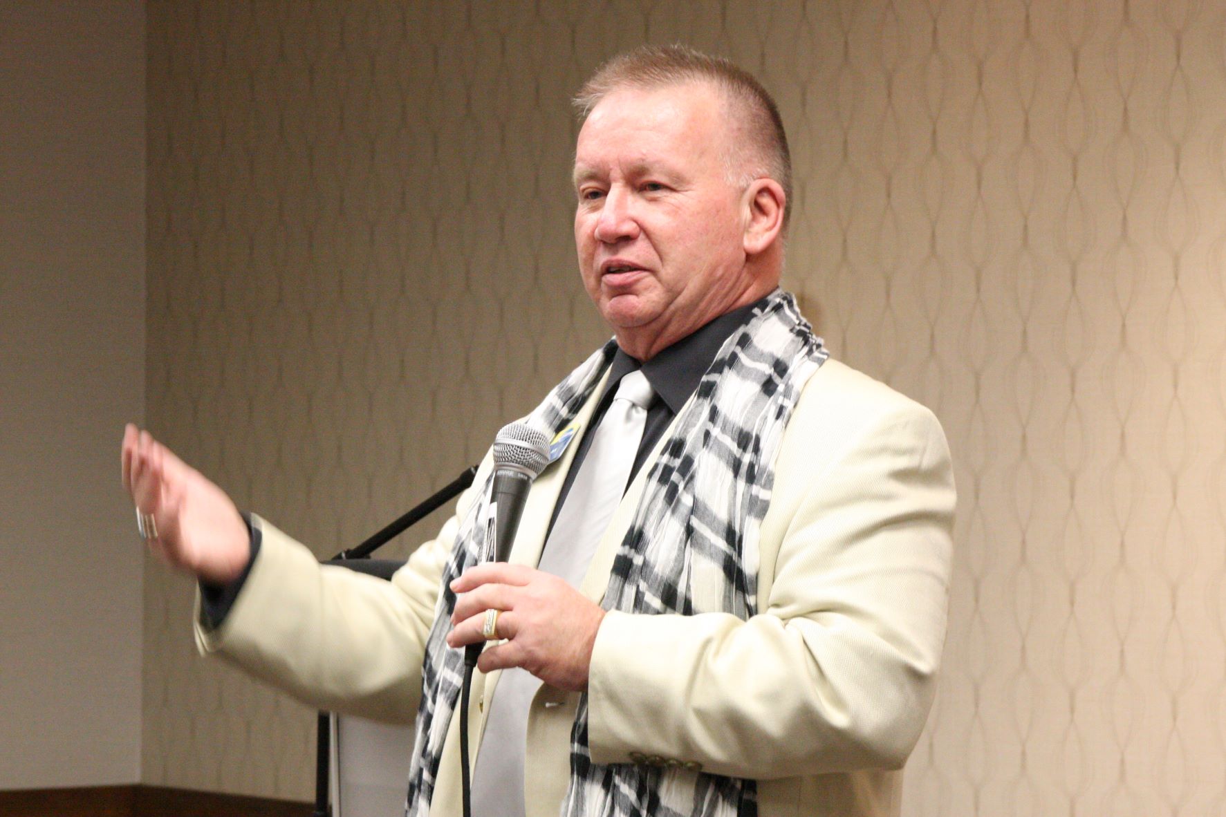 Bob Hooey speaking